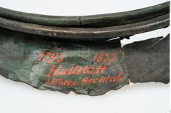 Foto von Bronzesitulenrand (NHMW-PRAE-001393)